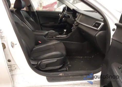 2019 Kia Optima S from USA, damaged, VIN 5XXGT4L33KG321003